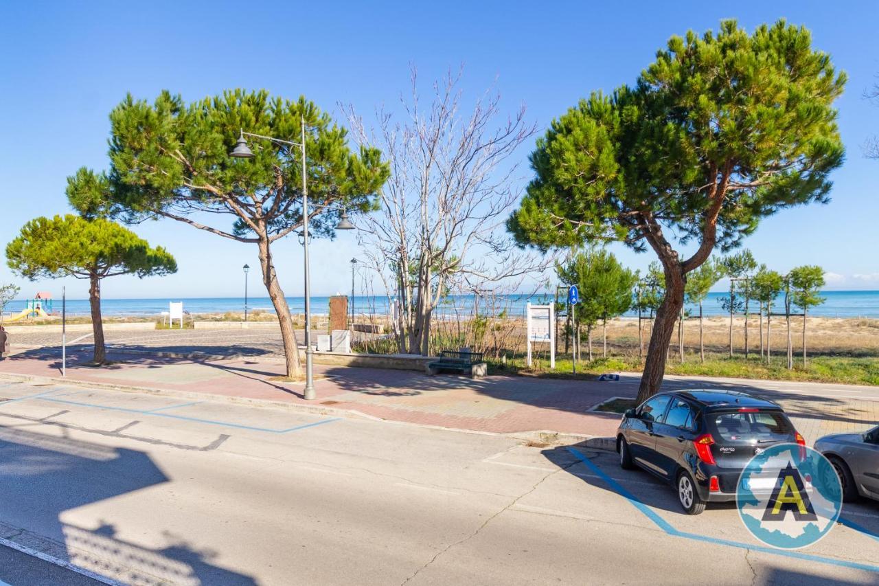 Casa Del Bello - Appartamento Di Fronte Al Mare A Silvi Silvi Marina Buitenkant foto
